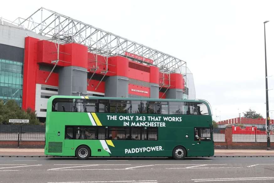 英格兰队首,开纪录,里斯,网球即时比分,网球赛事平台,网球比赛实时数据,网球赛事信息,网球数据